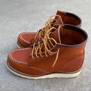 Red Wing Heritage 6” classic moc boots(women’s)